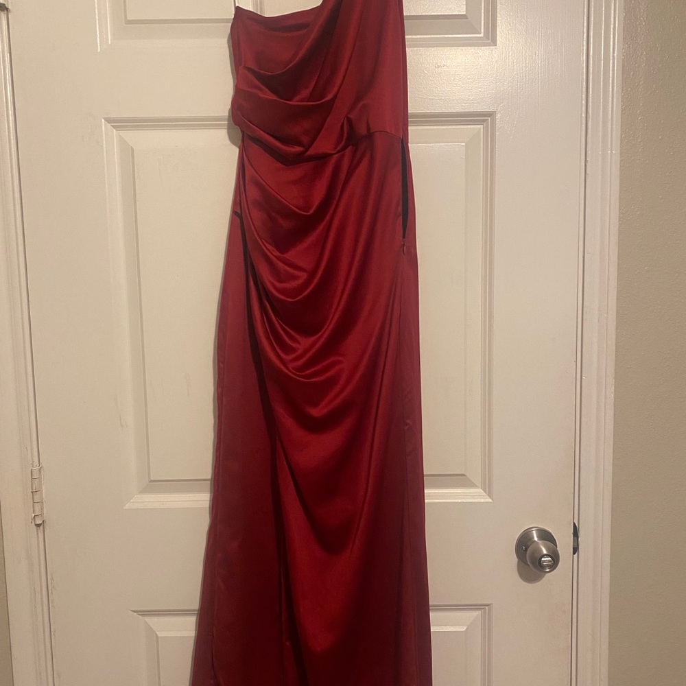 Lulus one shoulder formal dress